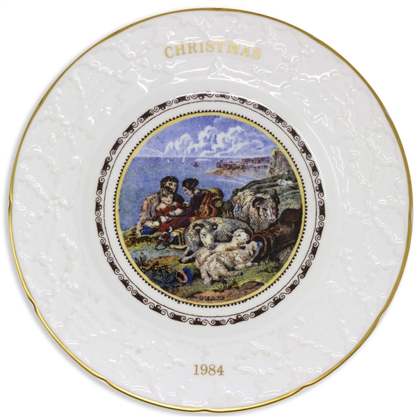 Margaret Thatcher Personally Owned Christmas Plate, Made of Porcelain China, Dated 1984